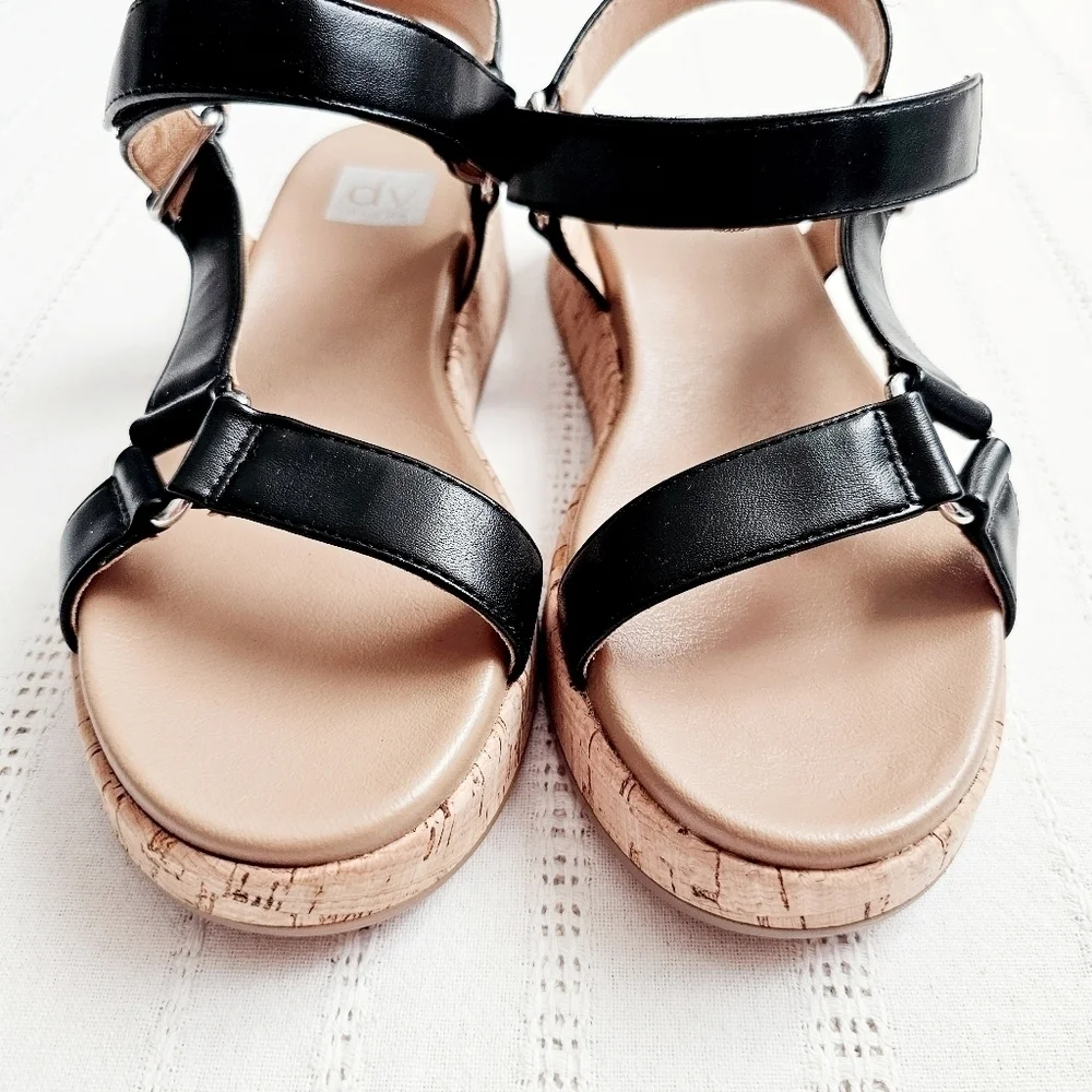 DV Dolce Vita Saedey Velcro Adjustable Strap Cork Platform Black Sandals 8 New